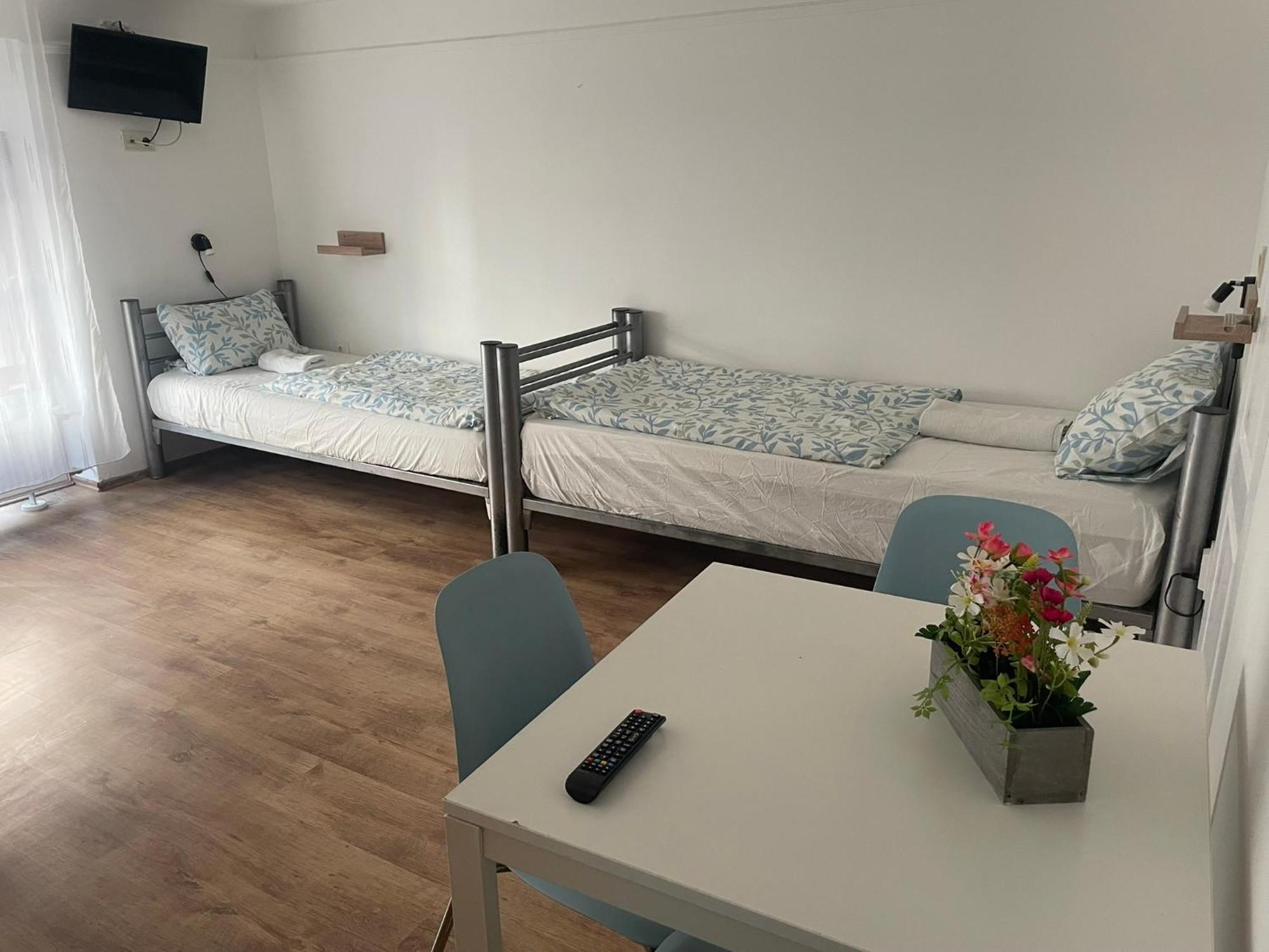 Center Hostel And Guest House บูดาเปสต์ ภายนอก รูปภาพ
