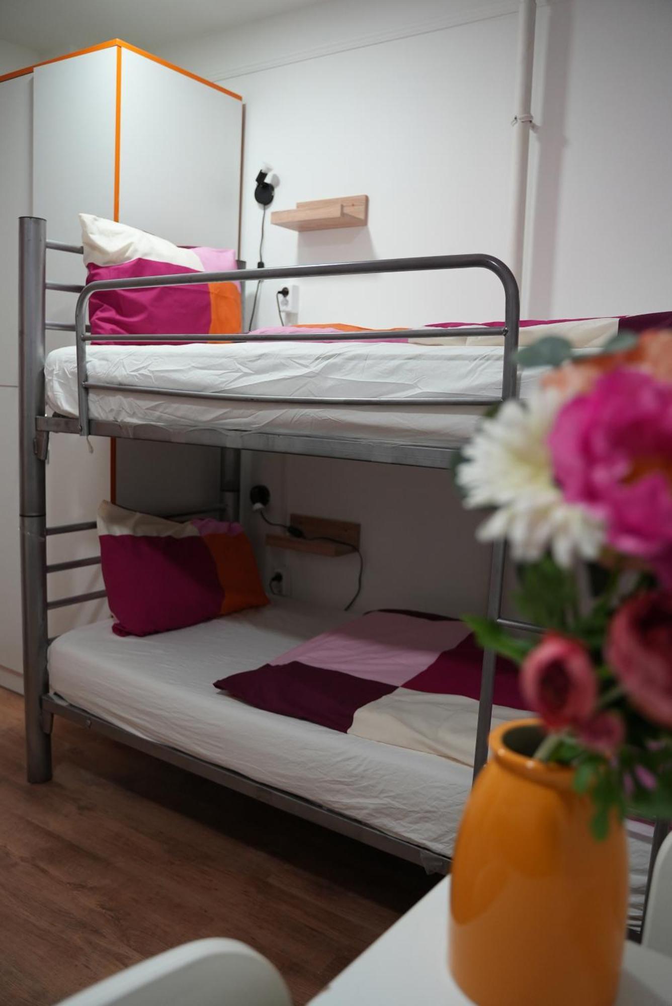 Center Hostel And Guest House บูดาเปสต์ ภายนอก รูปภาพ